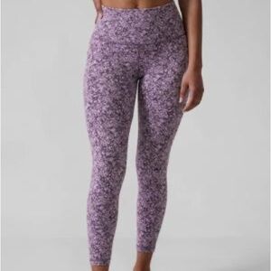 Athleta Salutation Stash II 7/8 Legging
